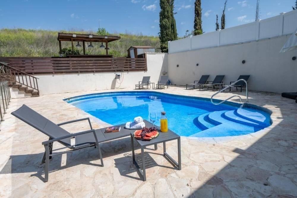 אחוזת תבור צפון  39  נופש - וי פור ויקיישן - V for Vacation