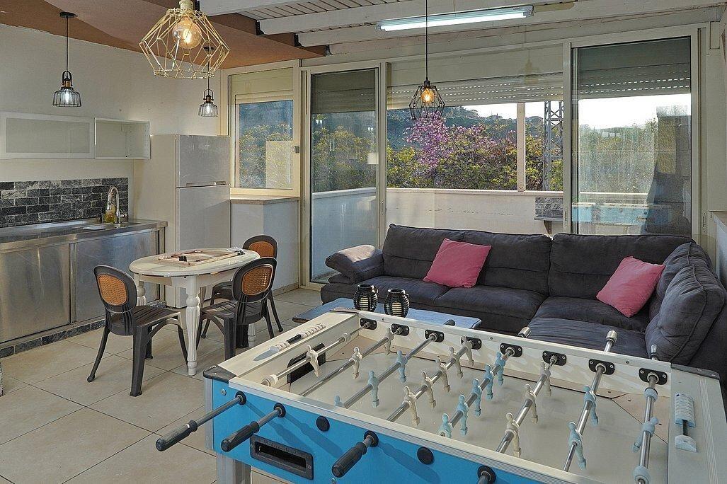 שקד באופק - וילה בוטיק צפון  29  נופש - וי פור ויקיישן - V for Vacation