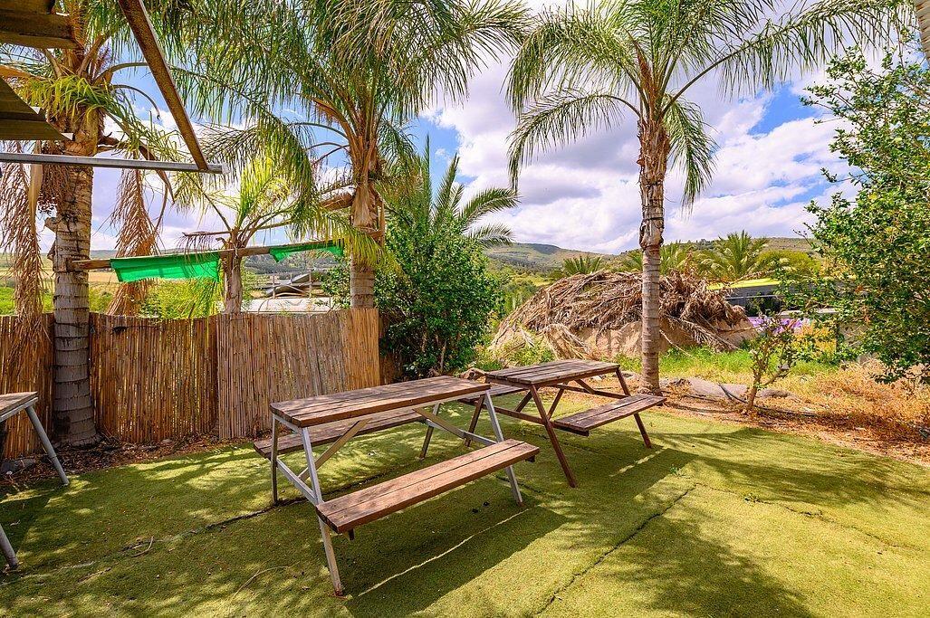 בינות תמרים מרכז  6  נופש - וי פור ויקיישן - V for Vacation