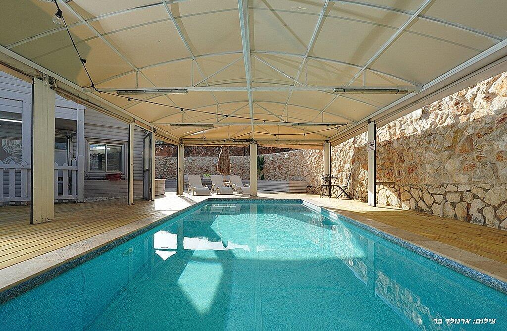 וילה קאלי צפון  22  נופש - וי פור ויקיישן - V for Vacation