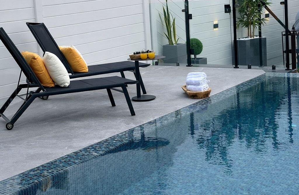 וילה פלואלס בוטיק צפון  21  נופש - וי פור ויקיישן - V for Vacation