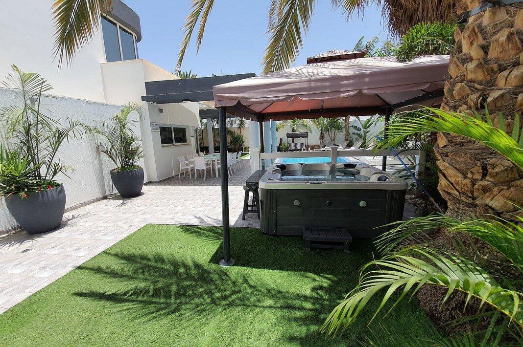 וילה תלתן דרום  22  נופש - וי פור ויקיישן - V for Vacation