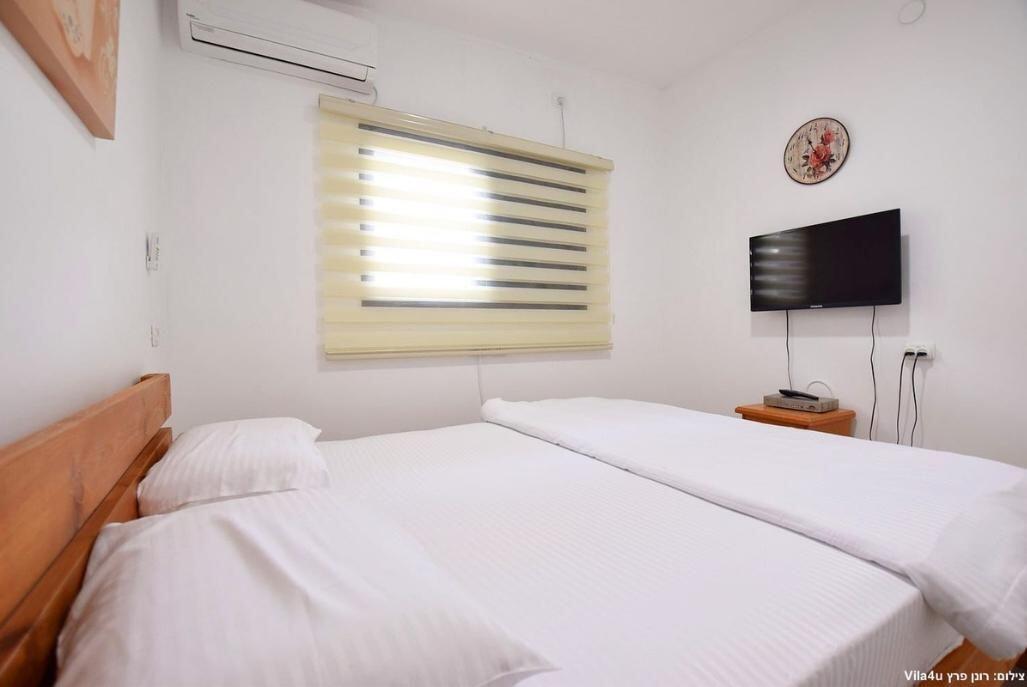 אחוזת הסתיו למרגלות הגלבוע צפון  10  נופש - וי פור ויקיישן - V for Vacation