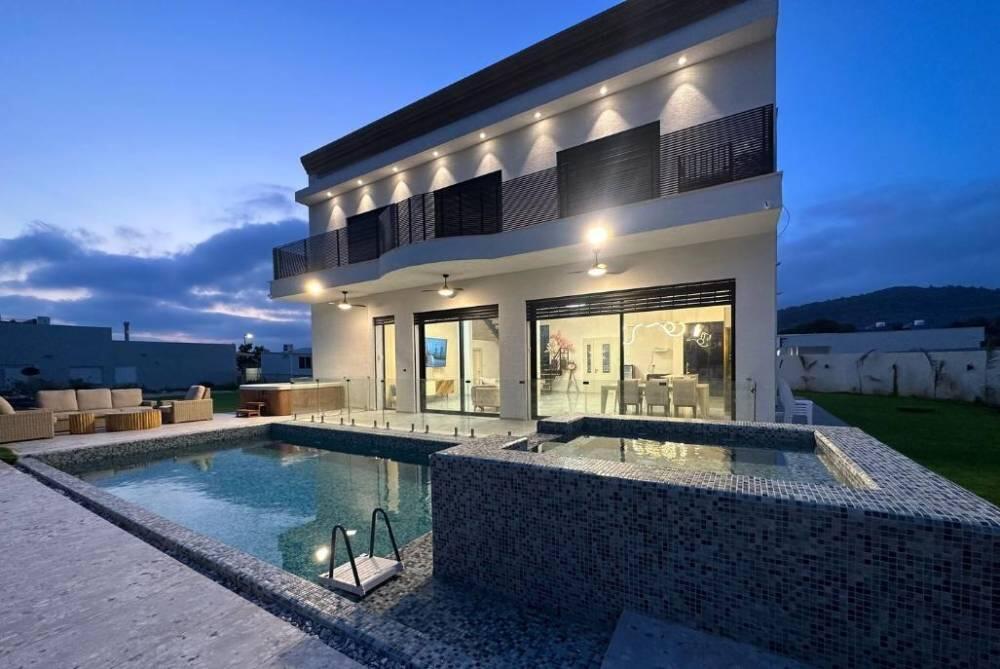 אחוזת אלונים ירכא צפון  13  נופש - וי פור ויקיישן - V for Vacation