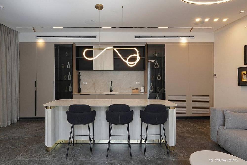 וילה אריא סינמה צפון  32  נופש - וי פור ויקיישן - V for Vacation