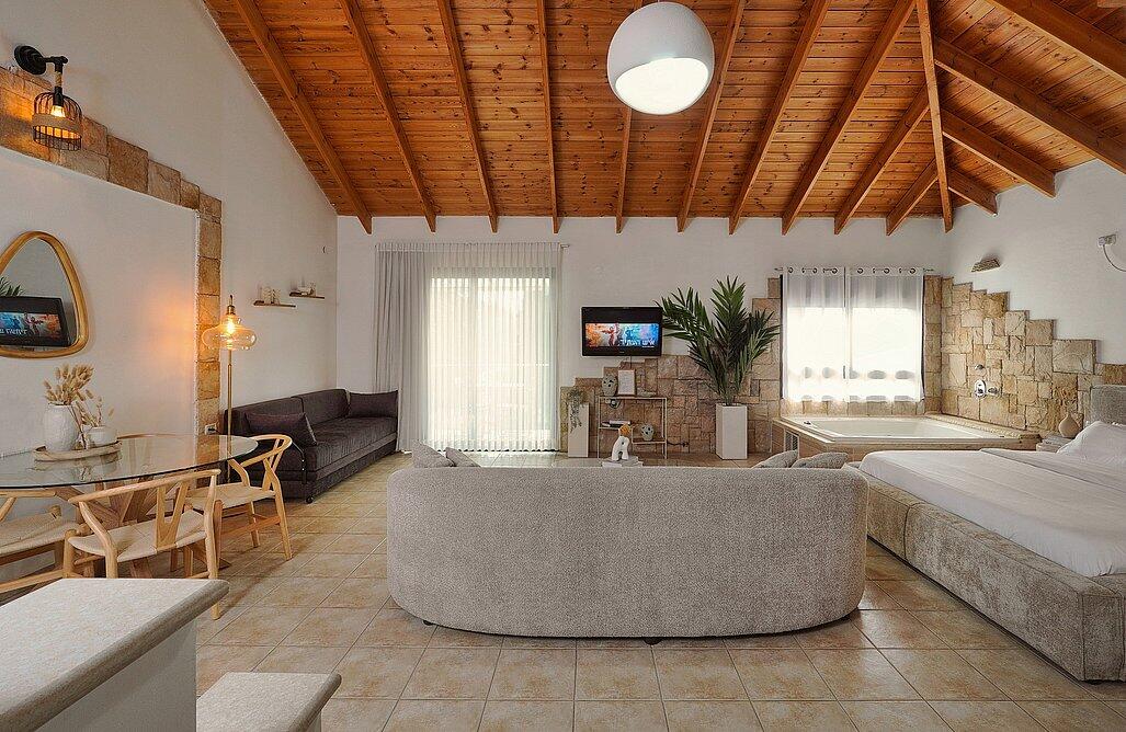 סוויטות נוף ליער צפון  11  נופש - וי פור ויקיישן - V for Vacation