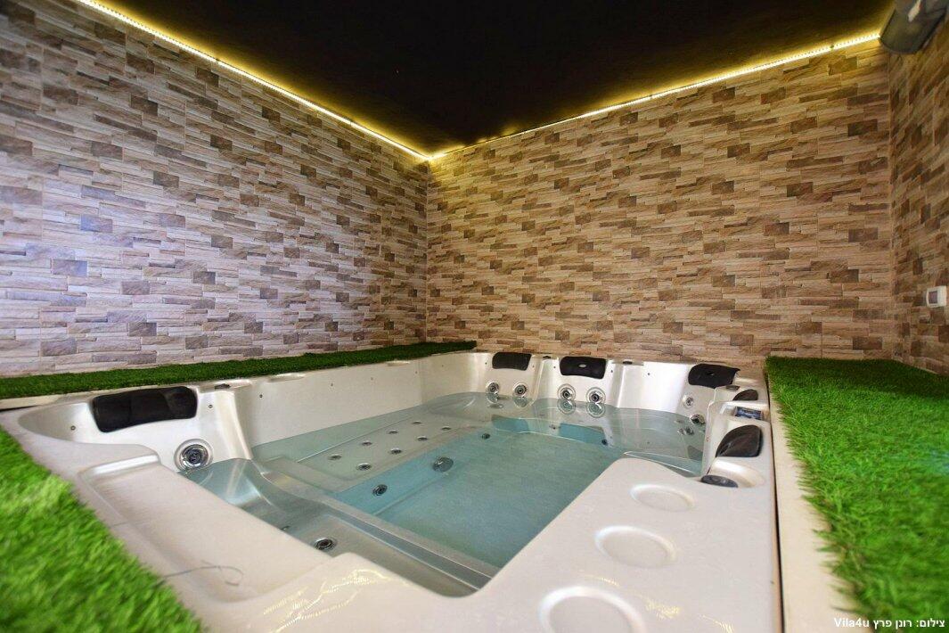 וילת המלכים צפון  29  נופש - וי פור ויקיישן - V for Vacation