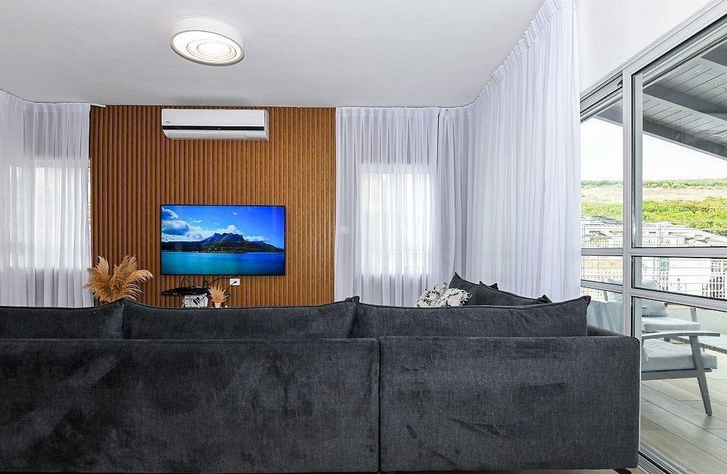 וילה ג'נסיס - Villa Genesis צפון  13  נופש - וי פור ויקיישן - V for Vacation