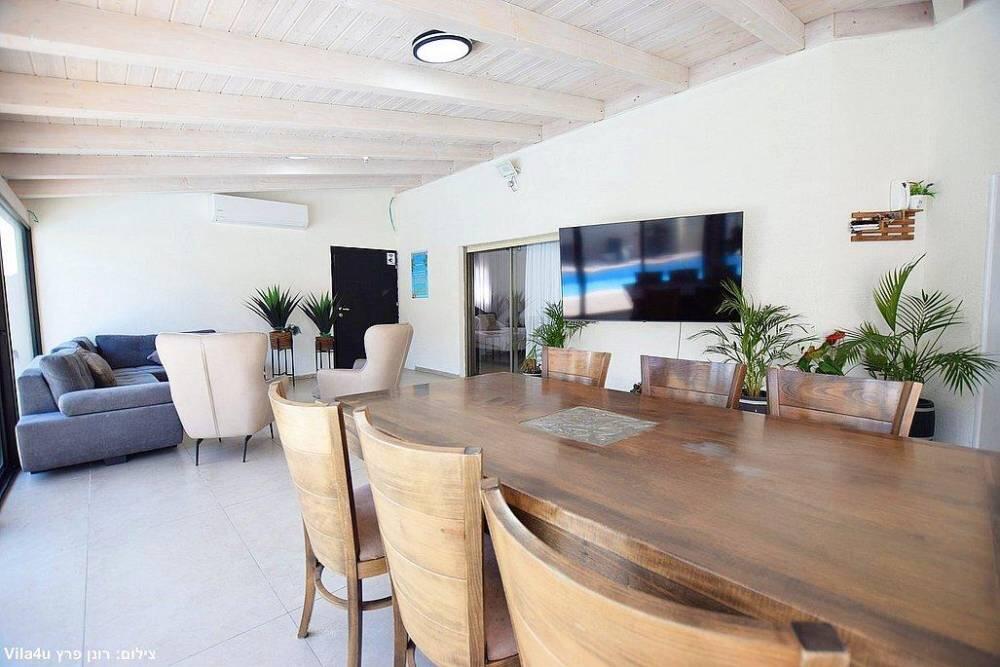 וילה אלין צפון  13  נופש - וי פור ויקיישן - V for Vacation