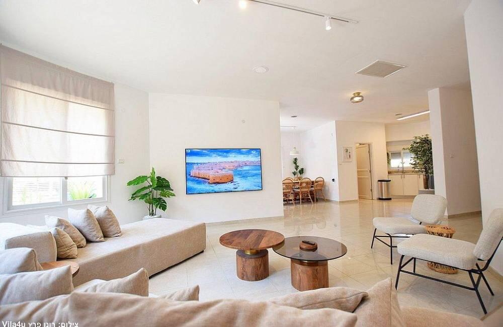 וילה ארבל 74 צפון  29  נופש - וי פור ויקיישן - V for Vacation