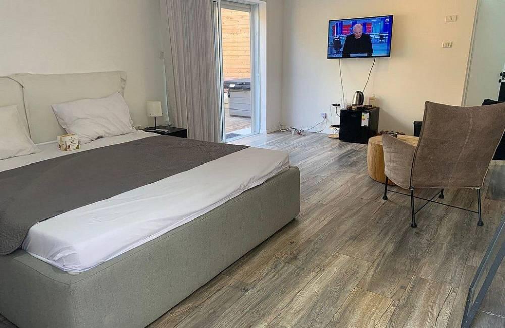 וויליג בר איוונטס מרכז  12  נופש - וי פור ויקיישן - V for Vacation