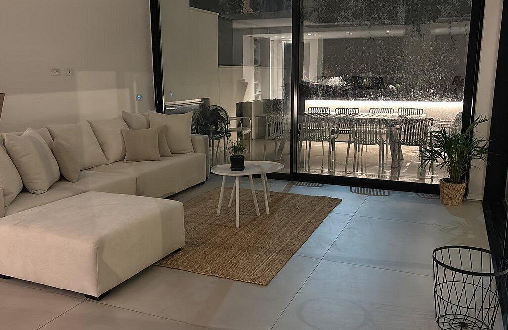 וילה מאיה - Villa Maya בהרצליה מרכז  5  נופש - וי פור ויקיישן - V for Vacation