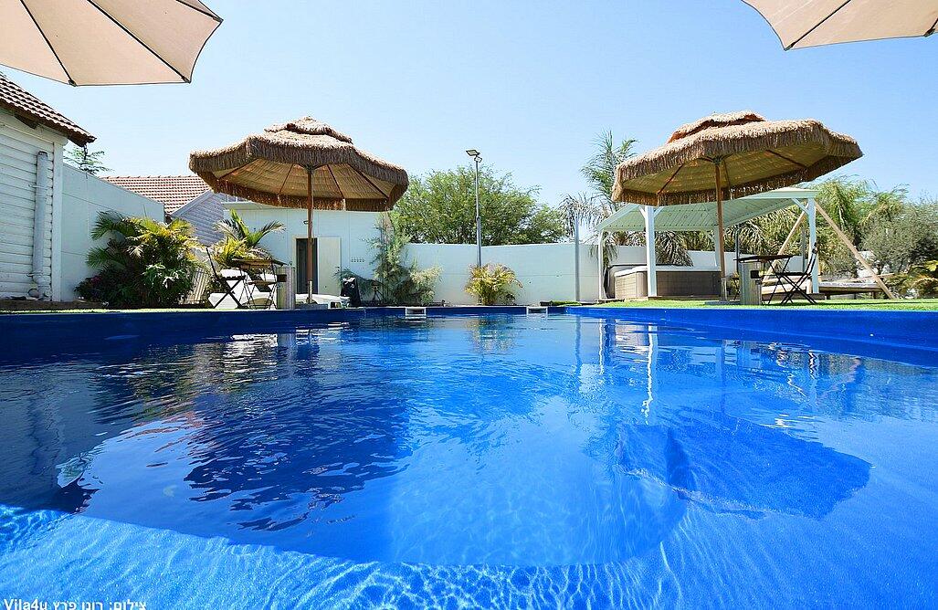 אחוזת קנה הבושם מרכז  12  נופש - וי פור ויקיישן - V for Vacation