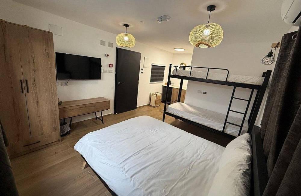 אחוזת עץ הזית צפון  19  נופש - וי פור ויקיישן - V for Vacation