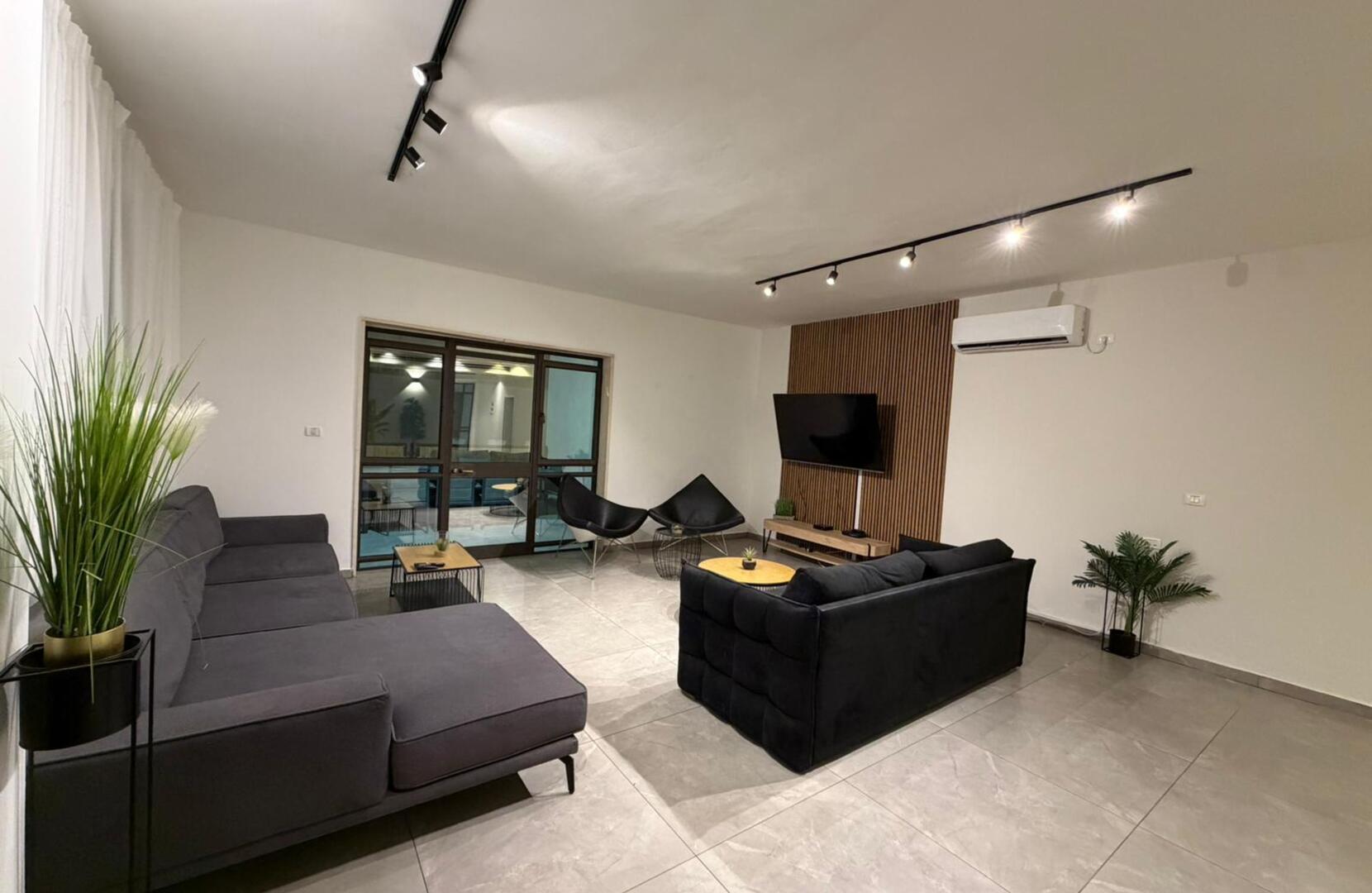 וילה ג'ייד רויאל דרום  7  נופש - וי פור ויקיישן - V for Vacation