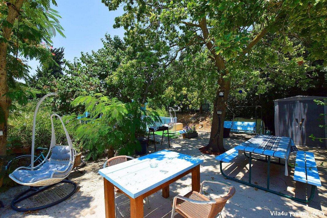 בקתות המעיין צפון  12  נופש - וי פור ויקיישן - V for Vacation