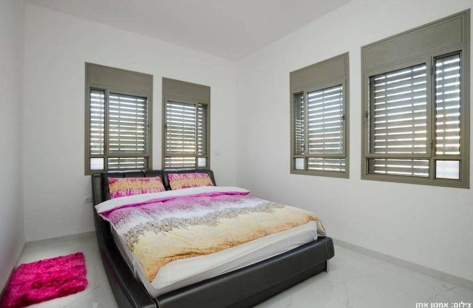 אחוזת דניאל מרכז  15  נופש - וי פור ויקיישן - V for Vacation