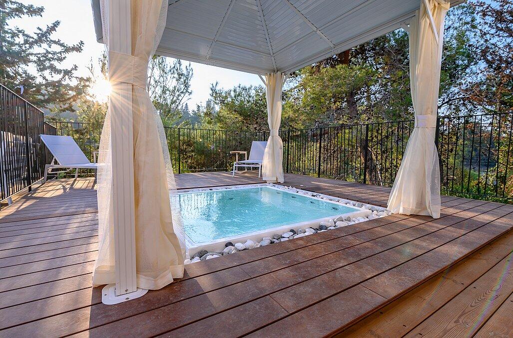 אחוזת נופש ביער צפון  7  נופש - וי פור ויקיישן - V for Vacation