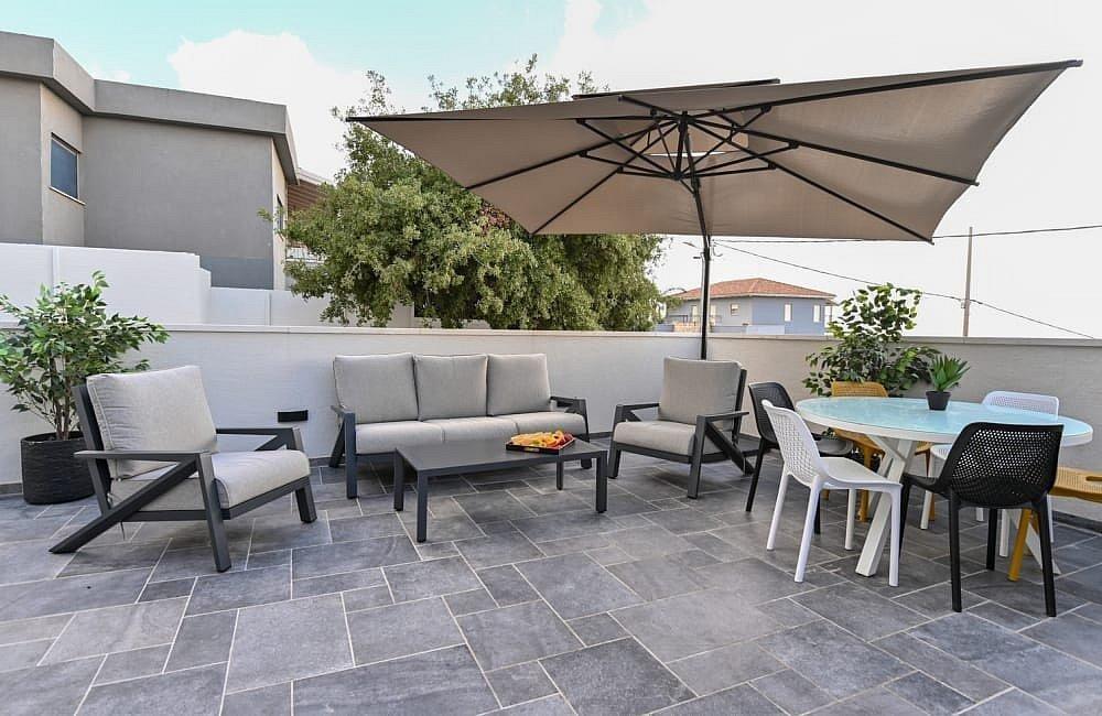 וילה קינג רפאל צפון  7  נופש - וי פור ויקיישן - V for Vacation