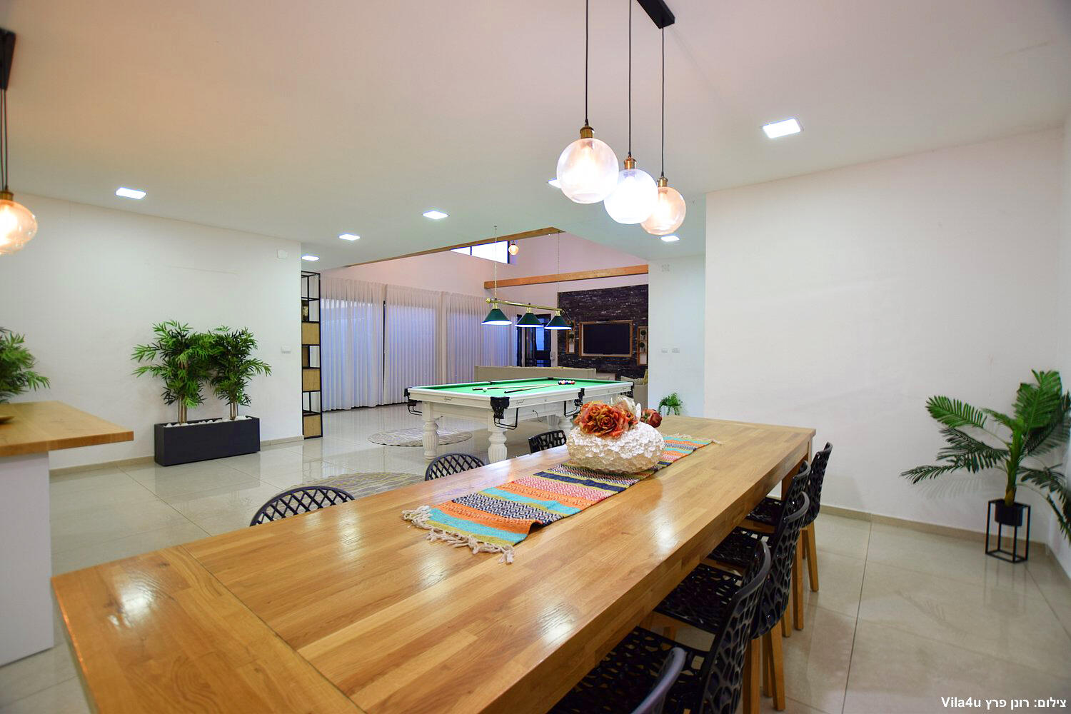 וילה גולד רויאל צפון  10  נופש - וי פור ויקיישן - V for Vacation