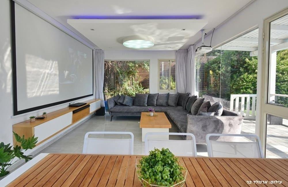 פול וויו צפון  14  נופש - וי פור ויקיישן - V for Vacation