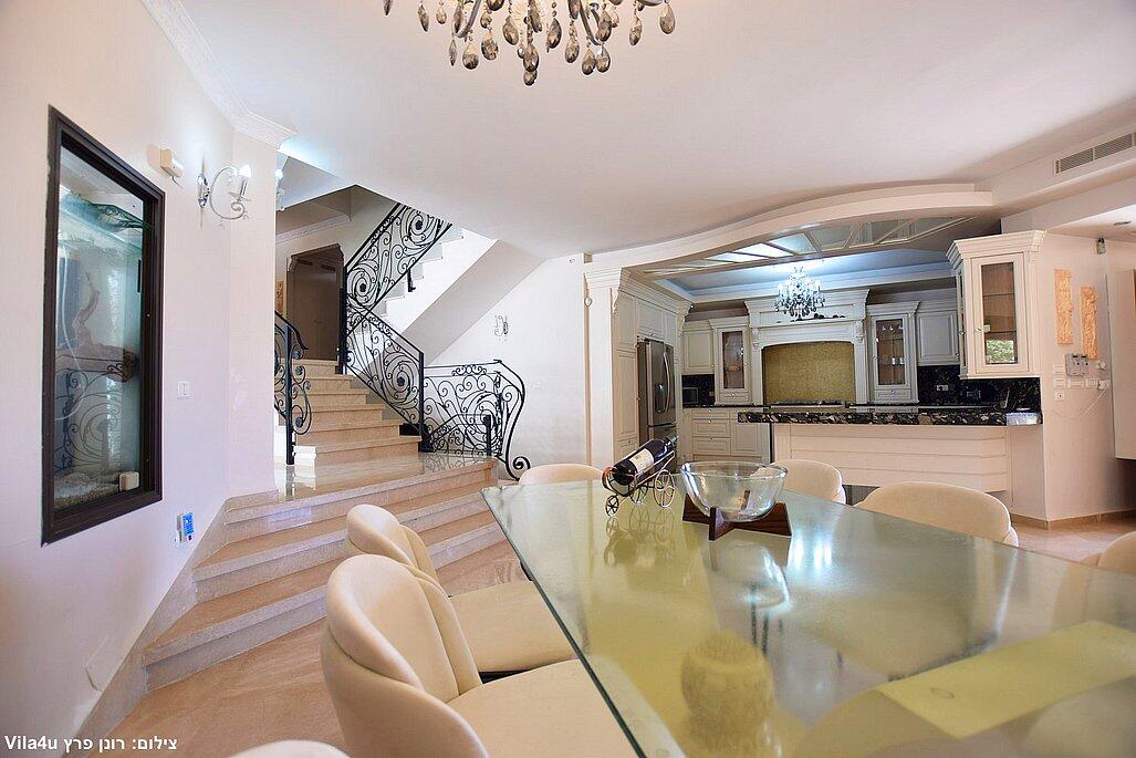 וילה רוז פרימיום צפון  31  נופש - וי פור ויקיישן - V for Vacation