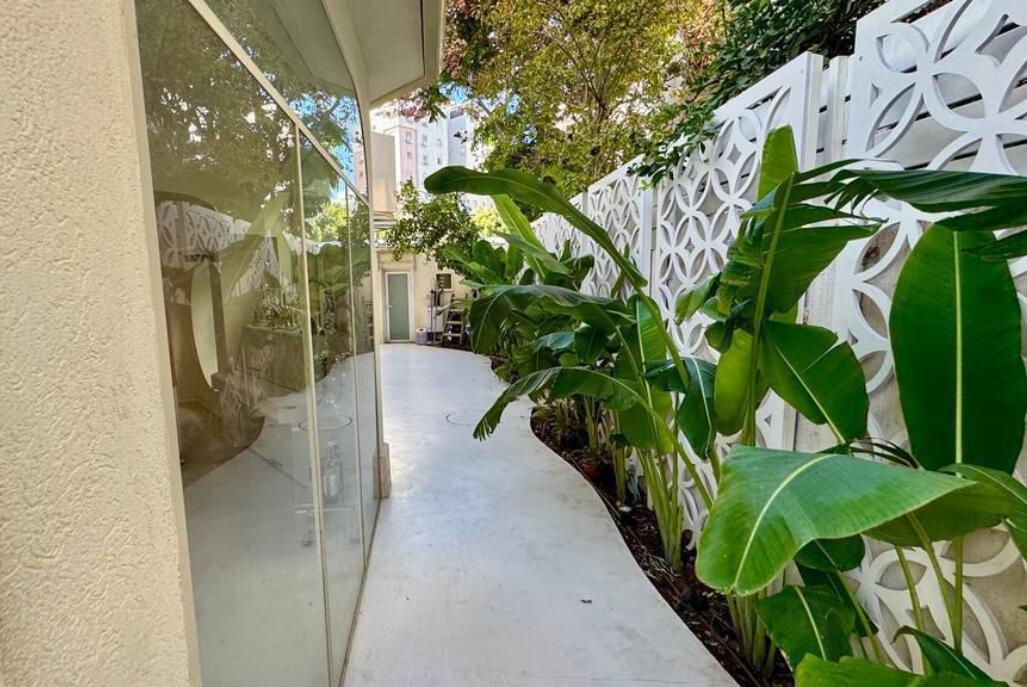 וילה מיקונוס נתניה מרכז  11  נופש - וי פור ויקיישן - V for Vacation