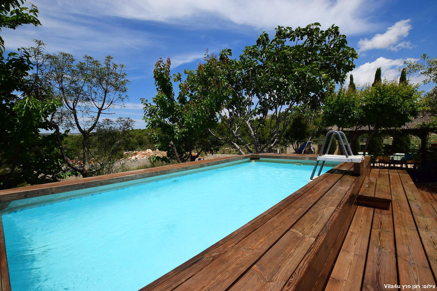 וילה מילה צפון  25  נופש - וי פור ויקיישן - V for Vacation