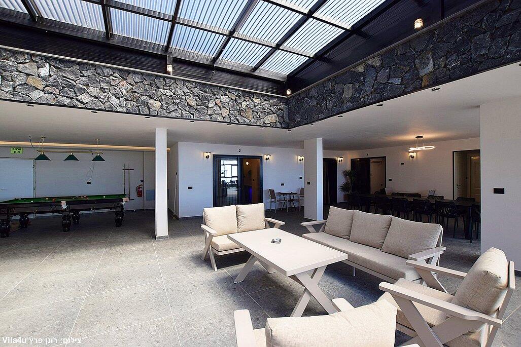 וילה איידר ויליג' צפון  17  נופש - וי פור ויקיישן - V for Vacation