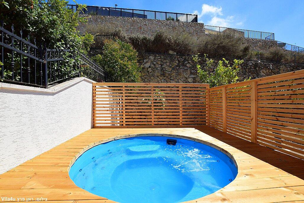 וילה רוז פרימיום צפון  28  נופש - וי פור ויקיישן - V for Vacation