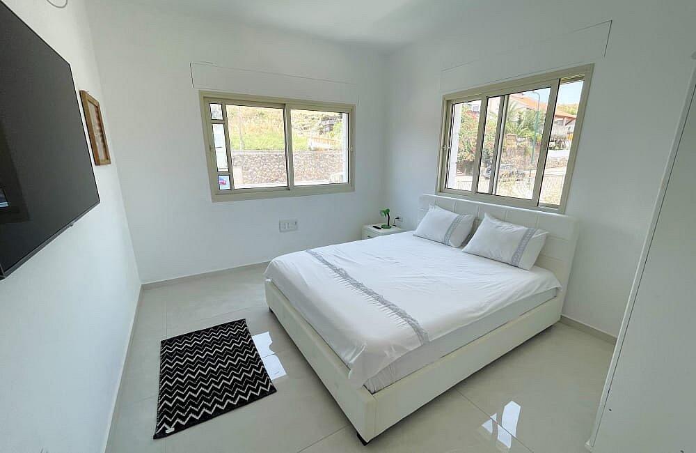 וילה לבנה יבנאל צפון  13  נופש - וי פור ויקיישן - V for Vacation