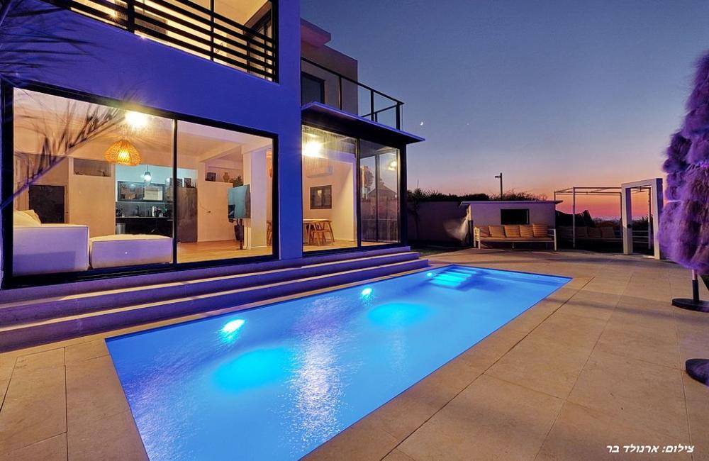 וילת צוקי ים מרכז  1  נופש - וי פור ויקיישן - V for Vacation