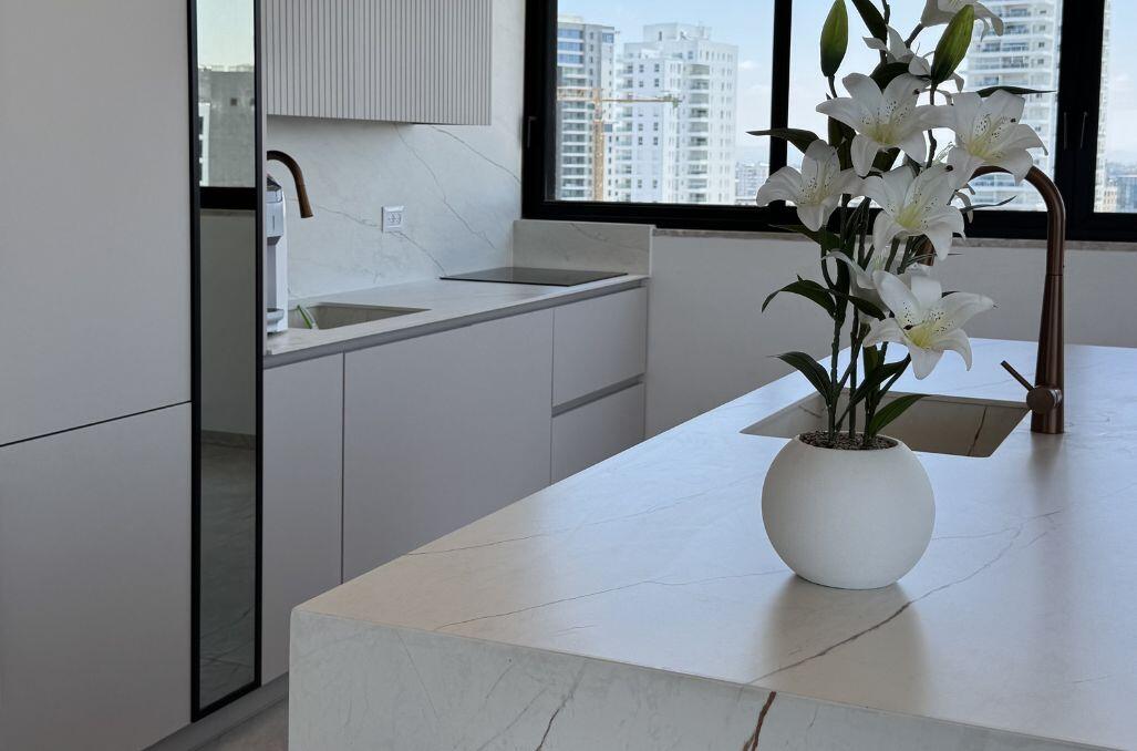 סי וויו פנטהאוז וספא נתניה - Sea view penthouse & spa Netanya מרכז  13  נופש - וי פור ויקיישן - V for Vacation