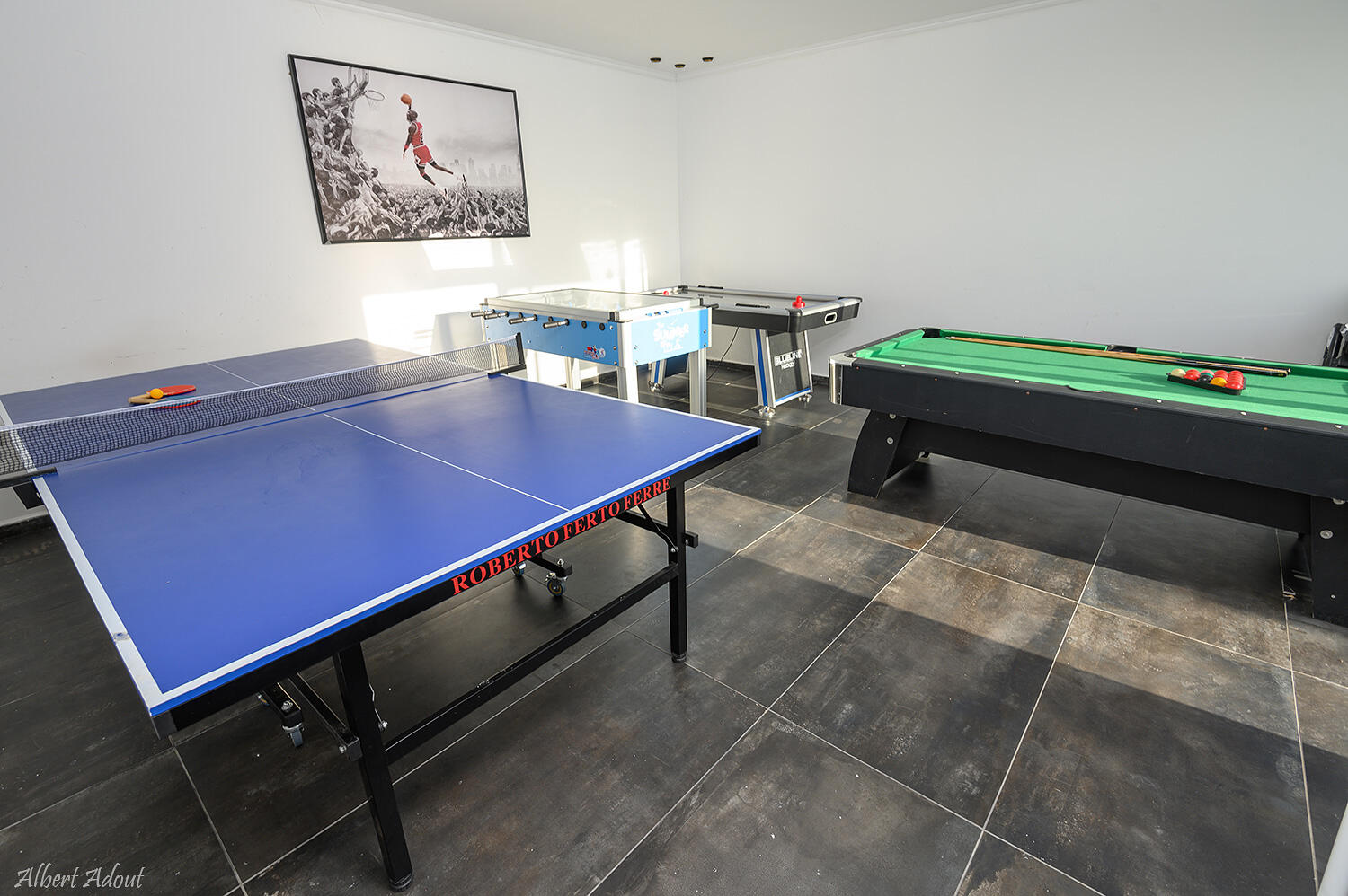 וילה קינג רפאל צפון  4  נופש - וי פור ויקיישן - V for Vacation