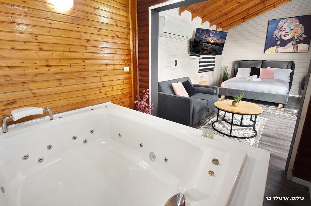 אחוזת סאנסט צפון  10  נופש - וי פור ויקיישן - V for Vacation