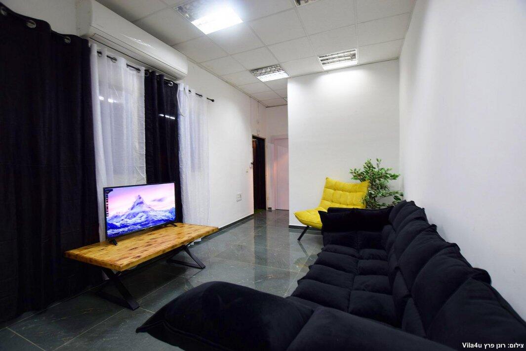 אופוריה נתניה מרכז  15  נופש - וי פור ויקיישן - V for Vacation