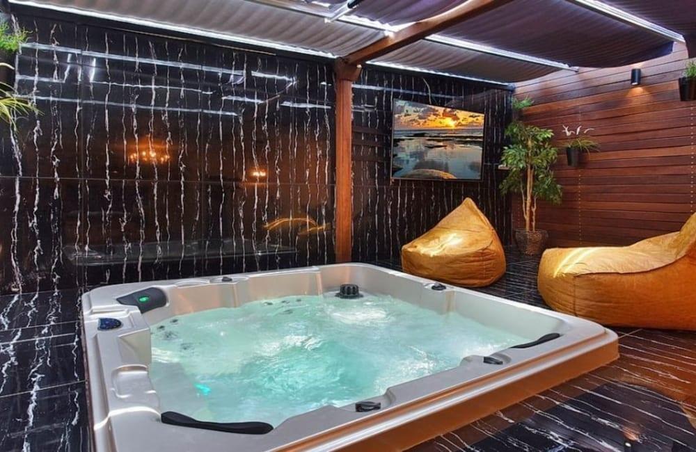 סוויטת בלאק צפון  2  נופש - וי פור ויקיישן - V for Vacation