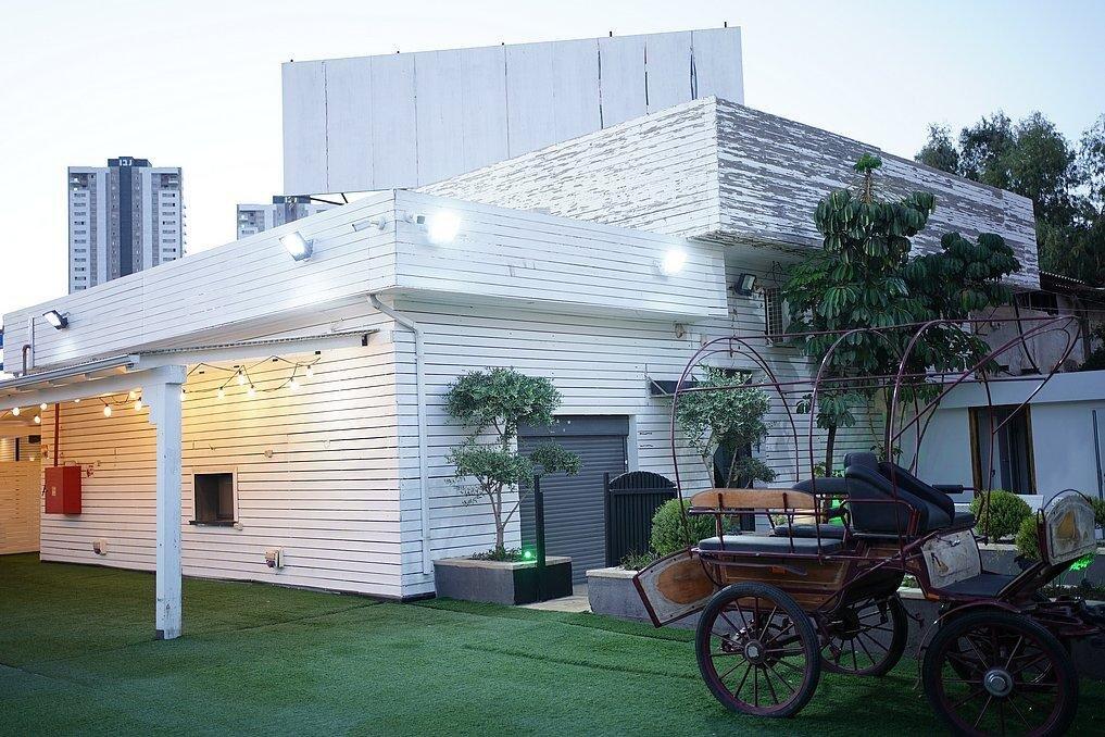 אחוזת וילוקס - Vilux מרכז  12  נופש - וי פור ויקיישן - V for Vacation