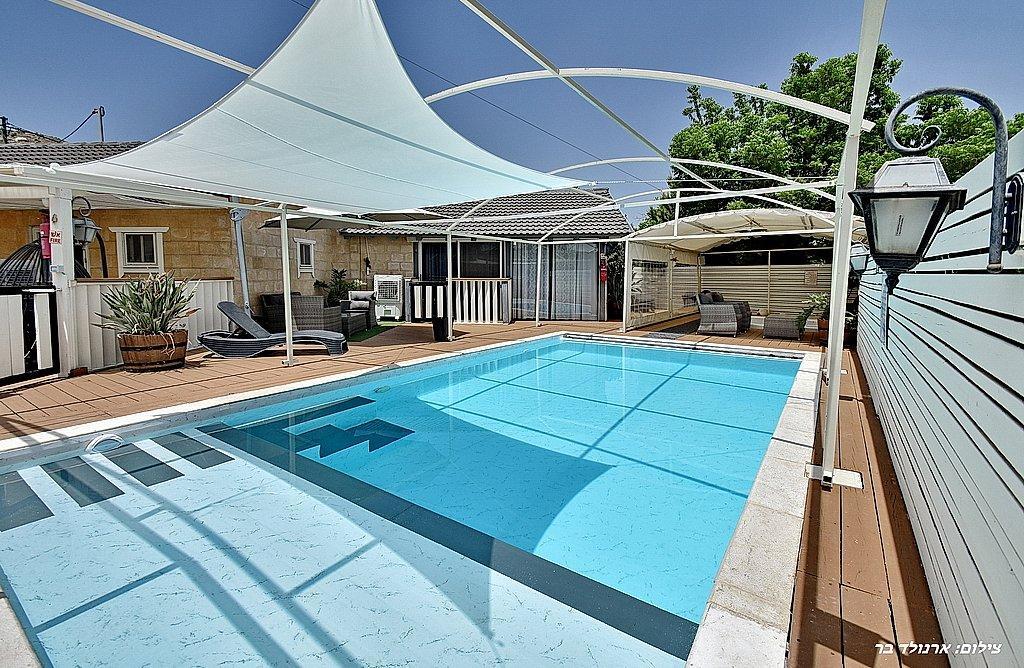 אחוזת נטלי צפון  33  נופש - וי פור ויקיישן - V for Vacation