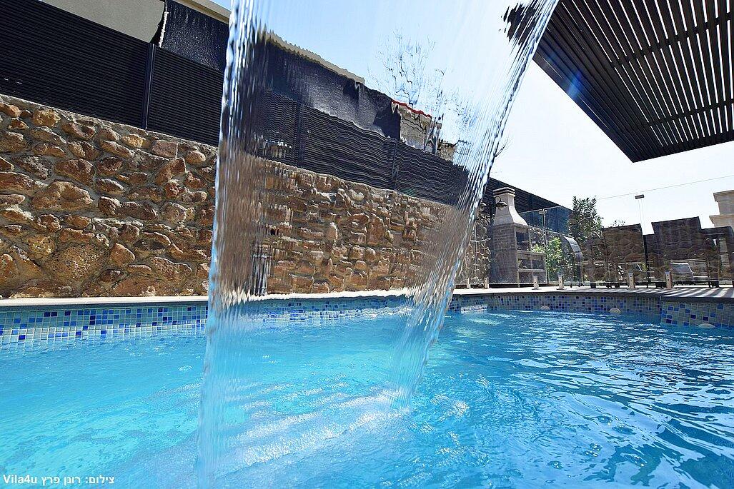 קאסה ריזורט צפון  30  נופש - וי פור ויקיישן - V for Vacation