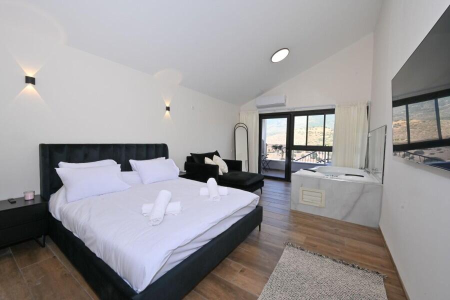 וילה לה רוסה - La Rosa צפון  13  נופש - וי פור ויקיישן - V for Vacation