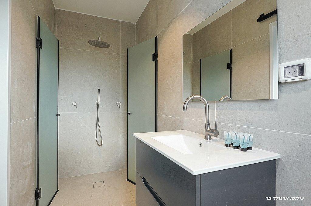 אחוזת הלל צפון  9  נופש - וי פור ויקיישן - V for Vacation