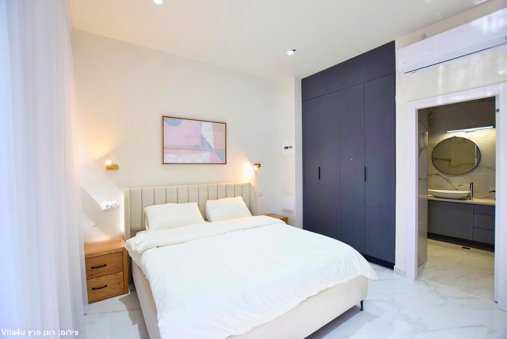 רוקה וייב מרכז  9  נופש - וי פור ויקיישן - V for Vacation