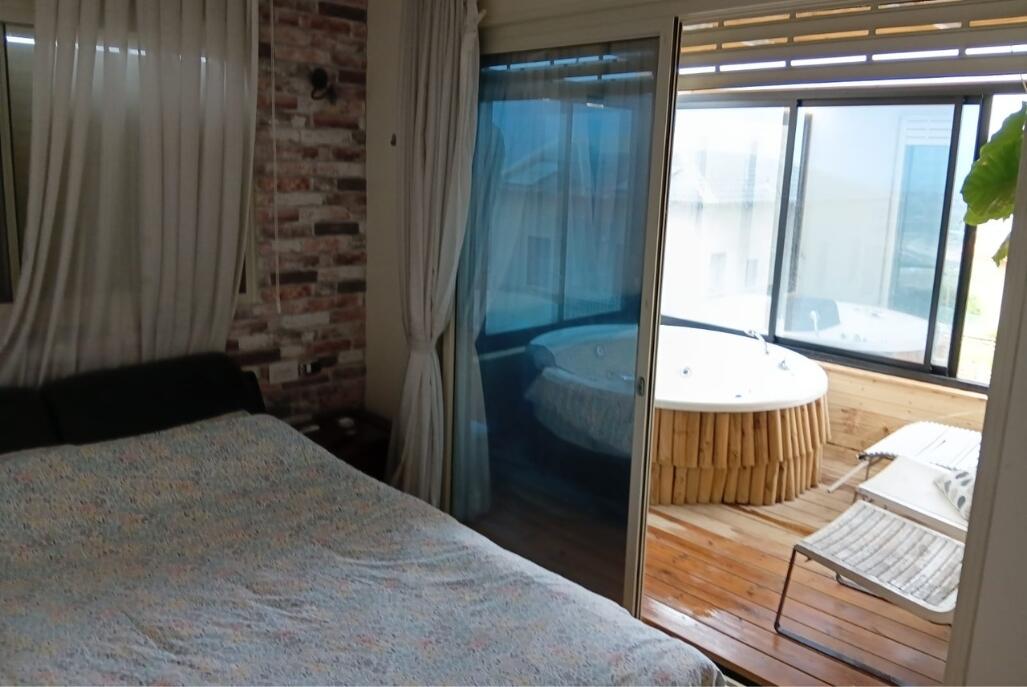 גן עדן בשרון מרכז  6  נופש - וי פור ויקיישן - V for Vacation