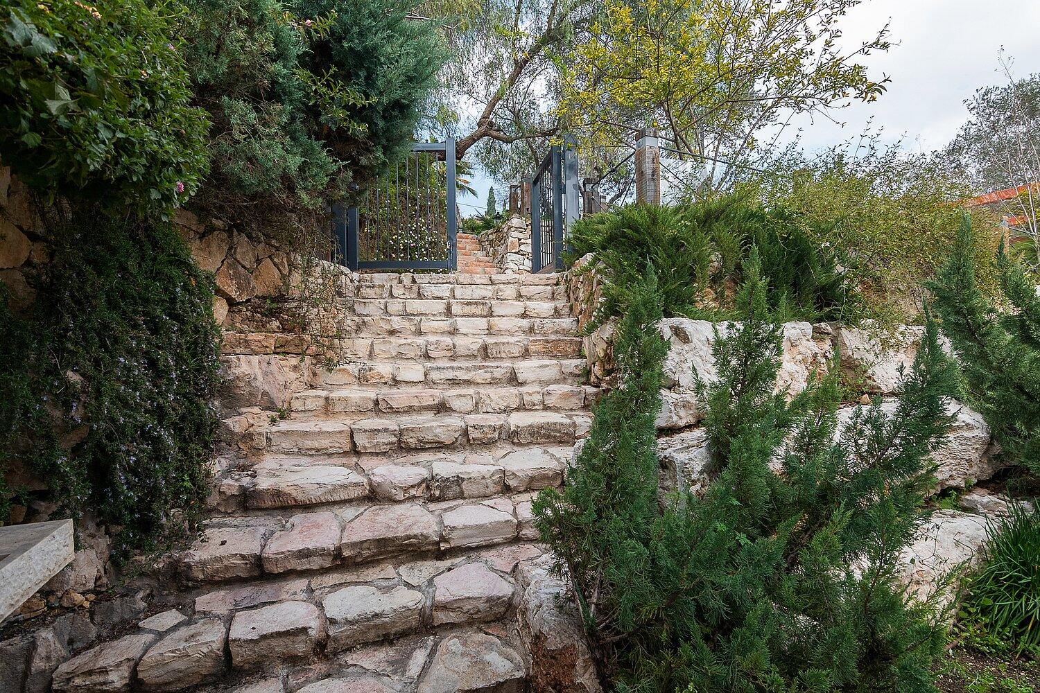 וילה בית זית מרכז  3  נופש - וי פור ויקיישן - V for Vacation