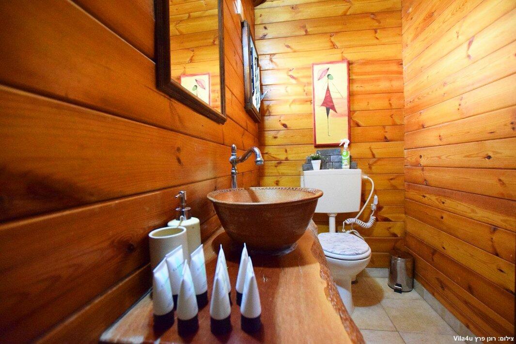 צימרים בין אומנות וטבע צפון  29  נופש - וי פור ויקיישן - V for Vacation