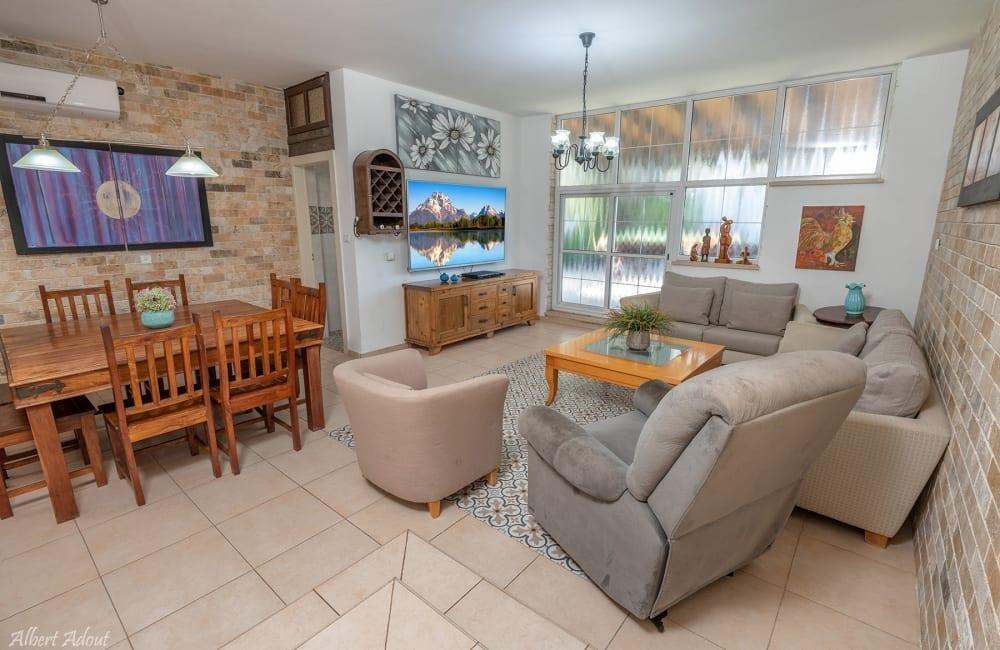 אחוזת ענת צפון  19  נופש - וי פור ויקיישן - V for Vacation