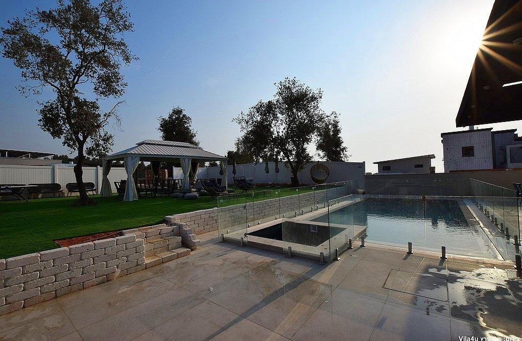 וילה סיימון רויאל צפון  19  נופש - וי פור ויקיישן - V for Vacation