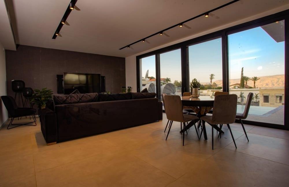 אמילי סוויטות אירוח צפון  19  נופש - וי פור ויקיישן - V for Vacation