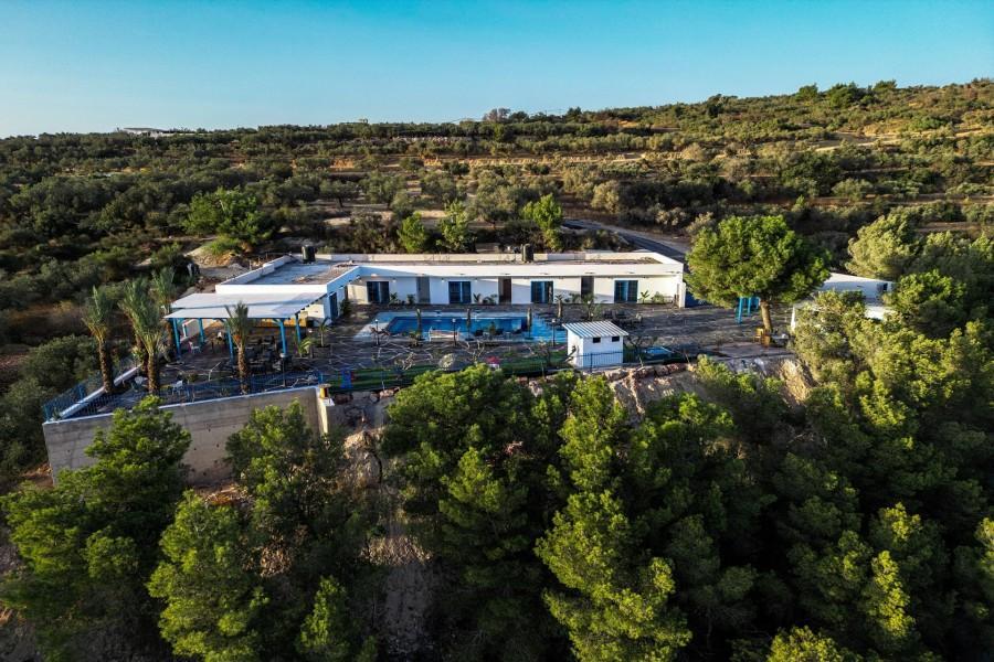 אחוזת מיקונוס ירכא צפון  14  נופש - וי פור ויקיישן - V for Vacation